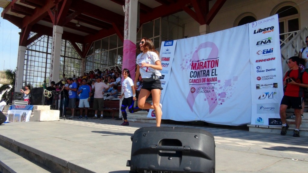 Entrada en Calor - 1er maraton contra el cancer de mama - Jockey Club Córdoba - Dominis - 3