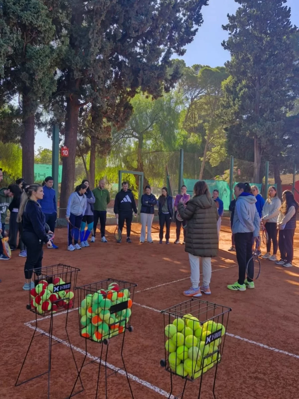 Dirección Deportiva Jockey Club Córdoba - Vinculación Colegio con el Club - Identidad Común- Sentido de Pertenencia